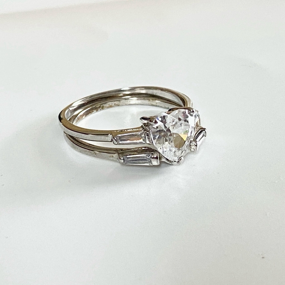 Vintage Avon RJ Sterling Ring Set Silver Heart Shape Zirconia Diamond Engagement - Picture 2 of 6
